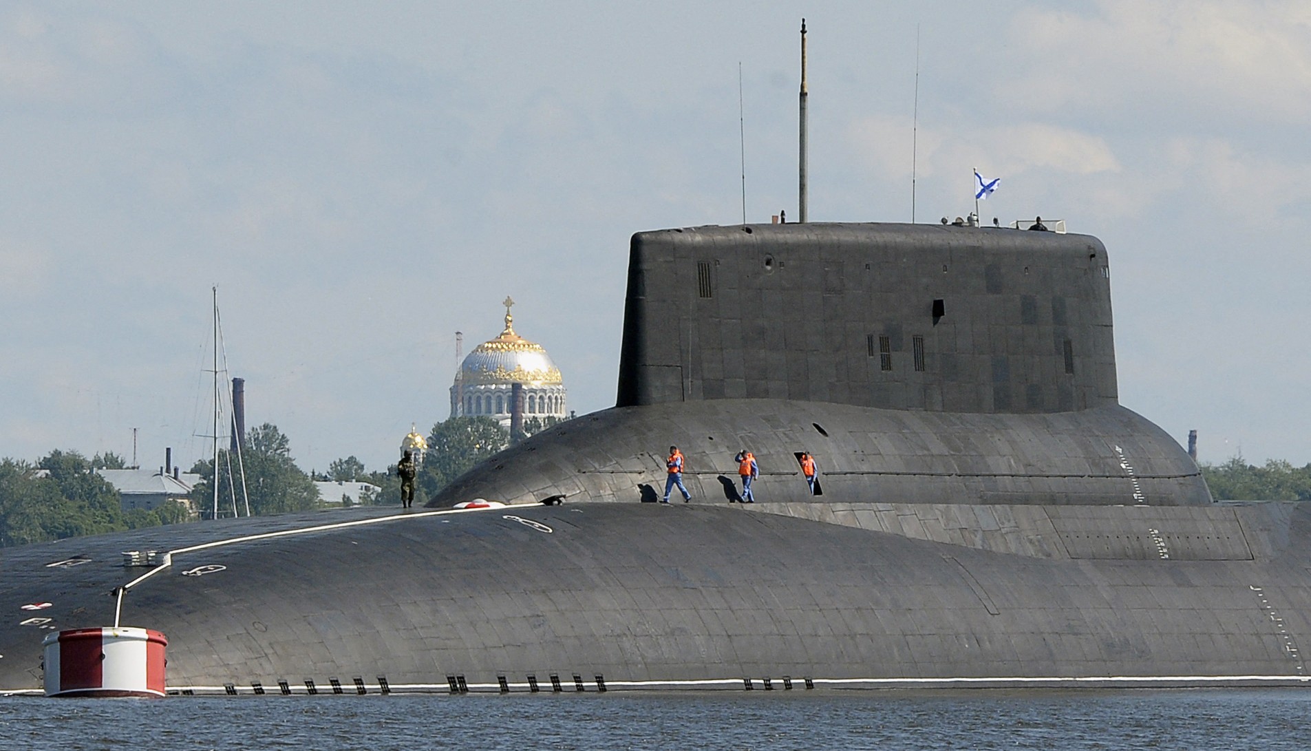 AFP__20170726__QZ29H__v2__MidRes__RussiaNavyParadeSubmarineDonskoy AFP__20170726__QZ29H__v2__MidRes__RussiaNavyParadeSubmarineDonskoy