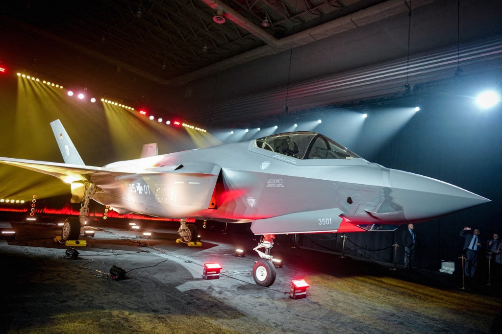 AFP__20260918__dpa-pa_260918-99-686704_dpai__v1__MidRes__DeliveryOfTheFirstF35Fighte