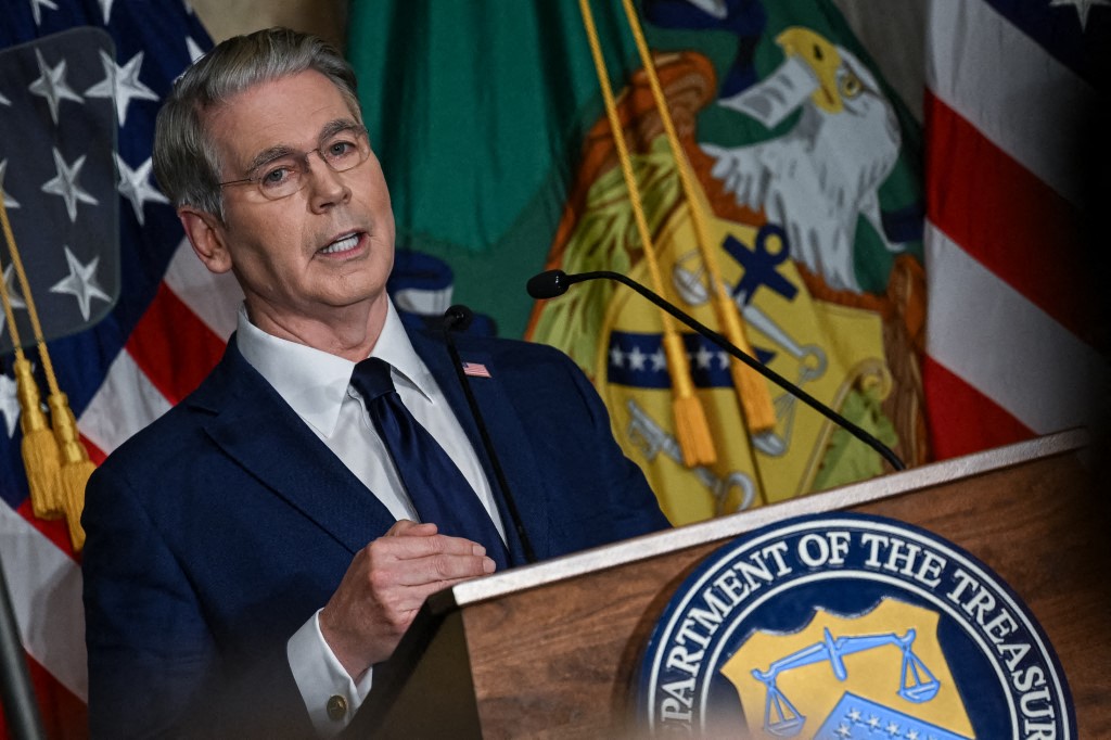 Can Iran Withstand Washington’s Economic D-Day?