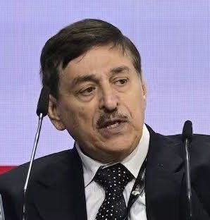 صورة المؤلف